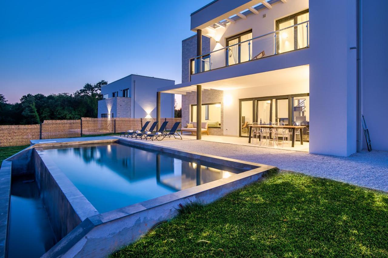 Villa Kalu 1 Krnica Esterno foto